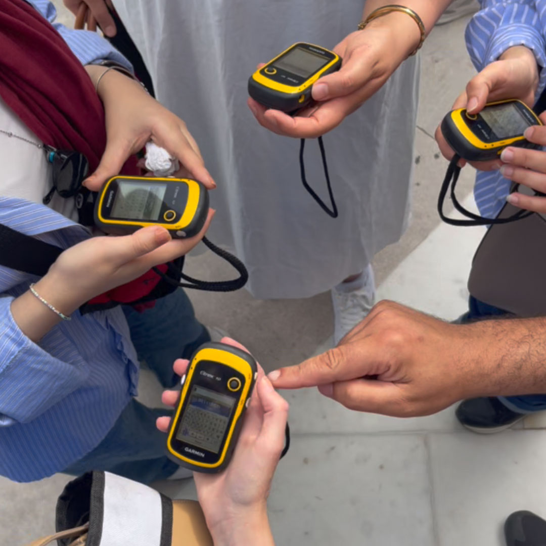 escapade tunisie corporate crack the box